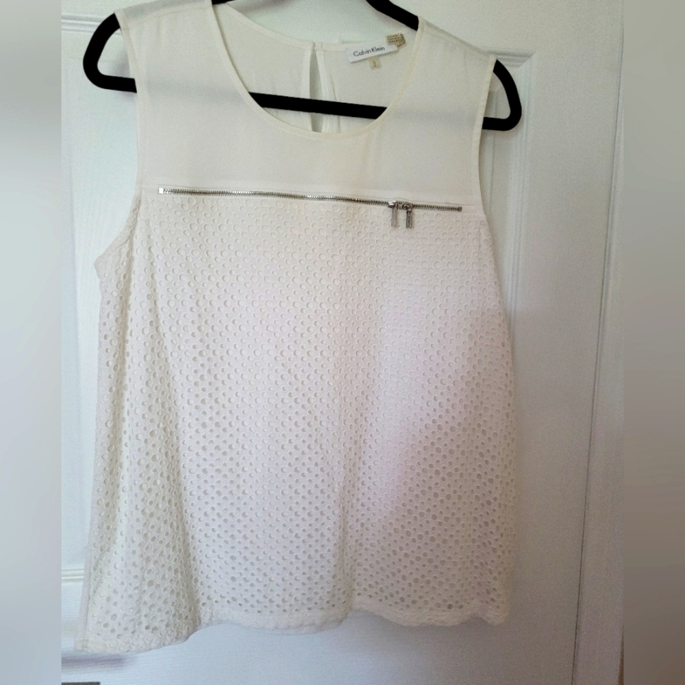 Calvin Klein White Sleeveless Top L